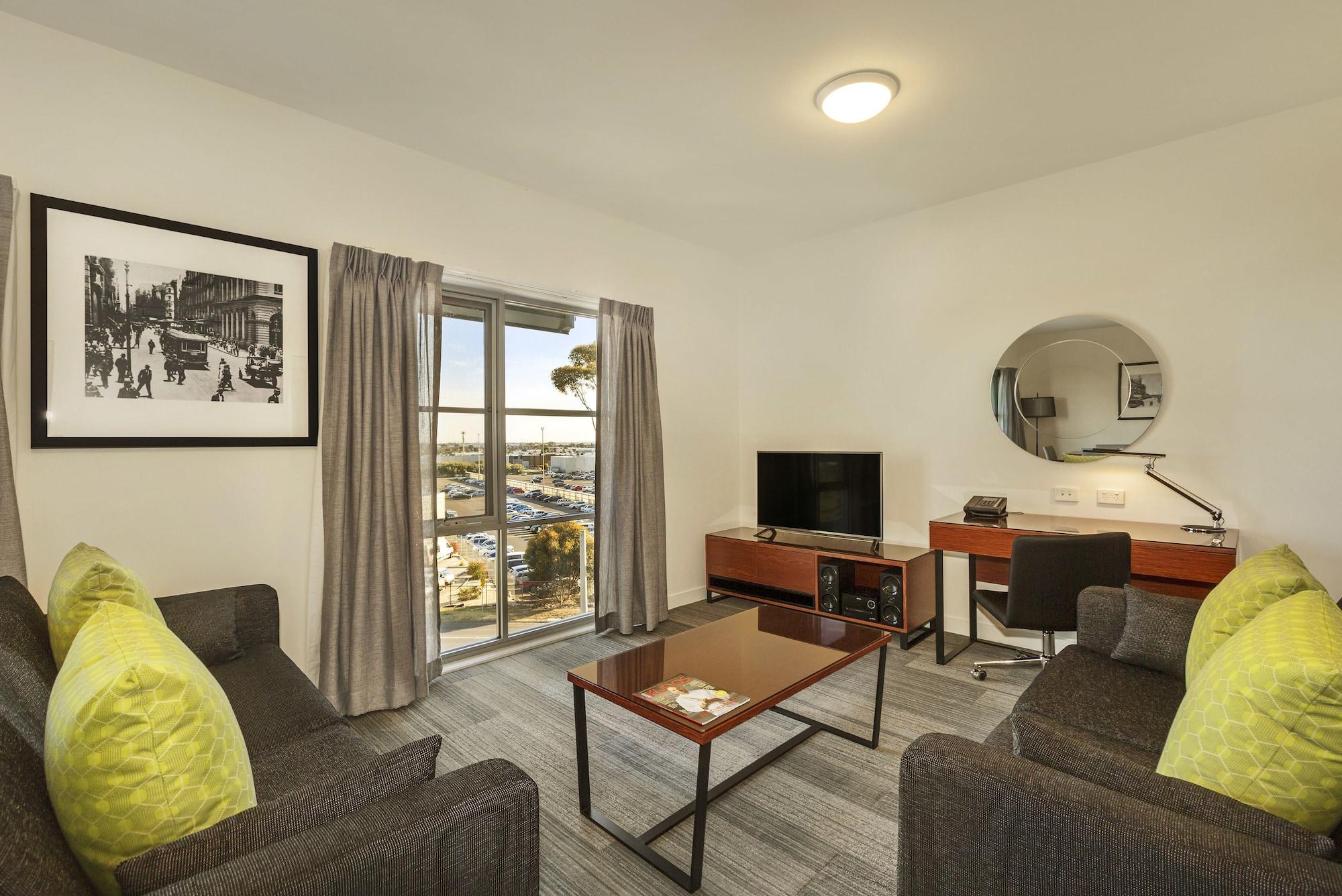 Quest Melbourne Airport Aparthotel Buitenkant foto