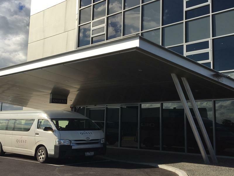 Quest Melbourne Airport Aparthotel Buitenkant foto